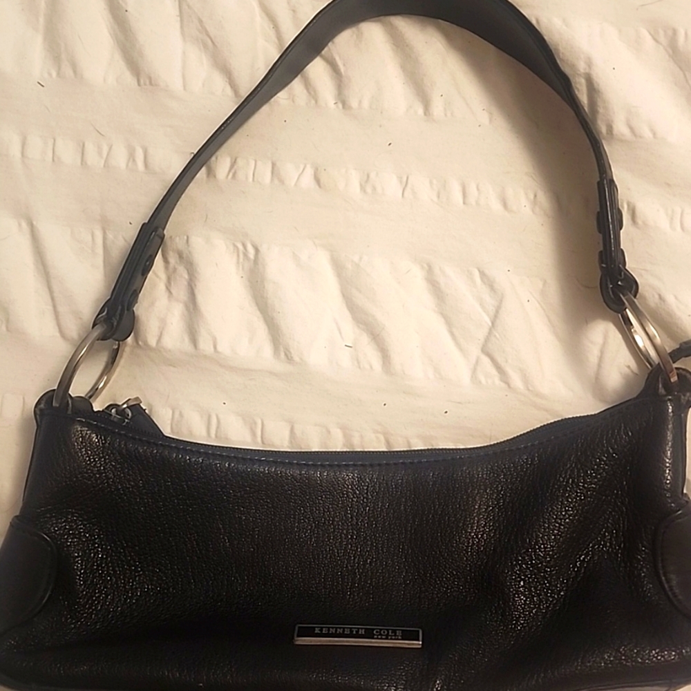 Womans Purse Small Kenneth Cole Black Under Arm Zip Closure